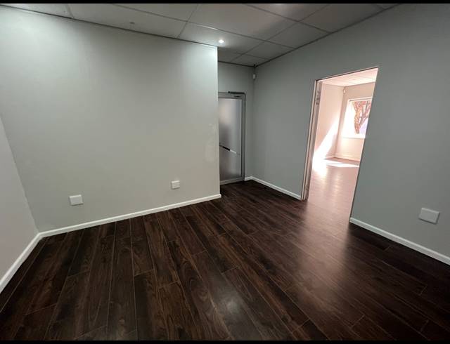242M² OFFICE TO LET IN ROSEBANK